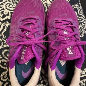 Nike Metcon 5 - Size 9.5 VIVID PURPLE
